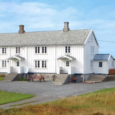 Six-bedroom In