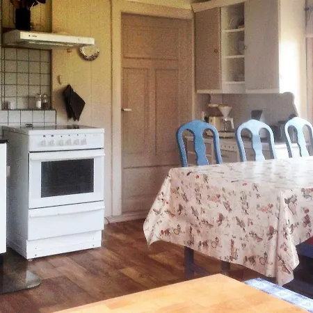 Six-bedroom In Hébergement de vacances *